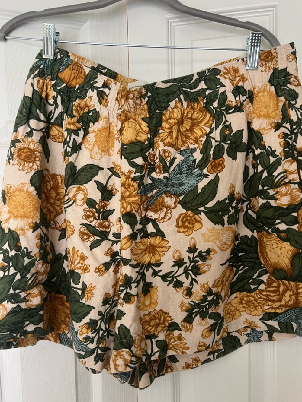 Abercrombie & Fitch high waisted shorts